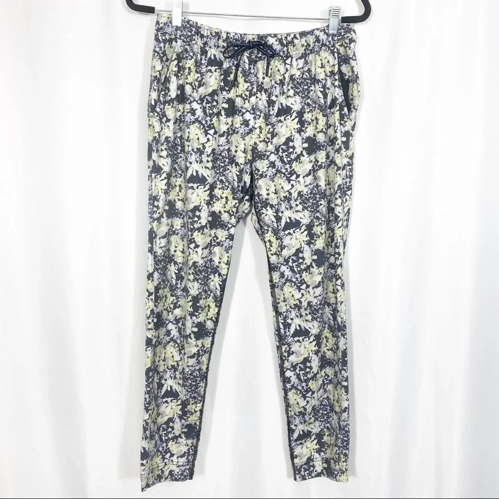 Lululemon Jet Crop Luxtreme Slim Pants: Crosscourt Petal Black Clarity Yellow